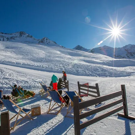 Du Golf618 Family Retreat For 9 Next To Lifts - Happy Chalet *